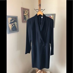 Black fitted polyester dress